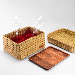 Pour & Platter